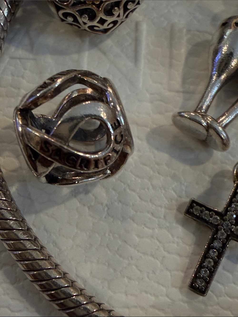 Pandora Sterling Silver Charm Bracelet with Cross and Decorative Beads. size: 7” - Picture 4 of 13